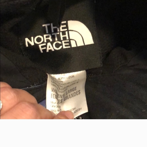 The North Face Blue and Black Jacket - Picture 3 of 8